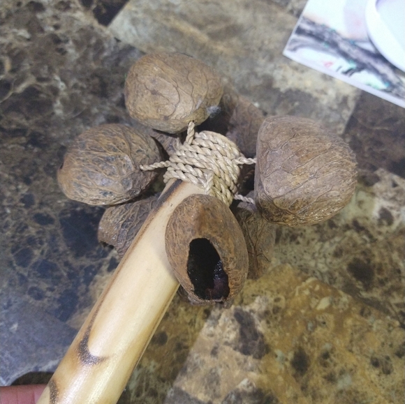 Handmade rattle musical instrument - Picture 6 of 9